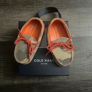 Cole Haan grant drivers size 4c new with box.